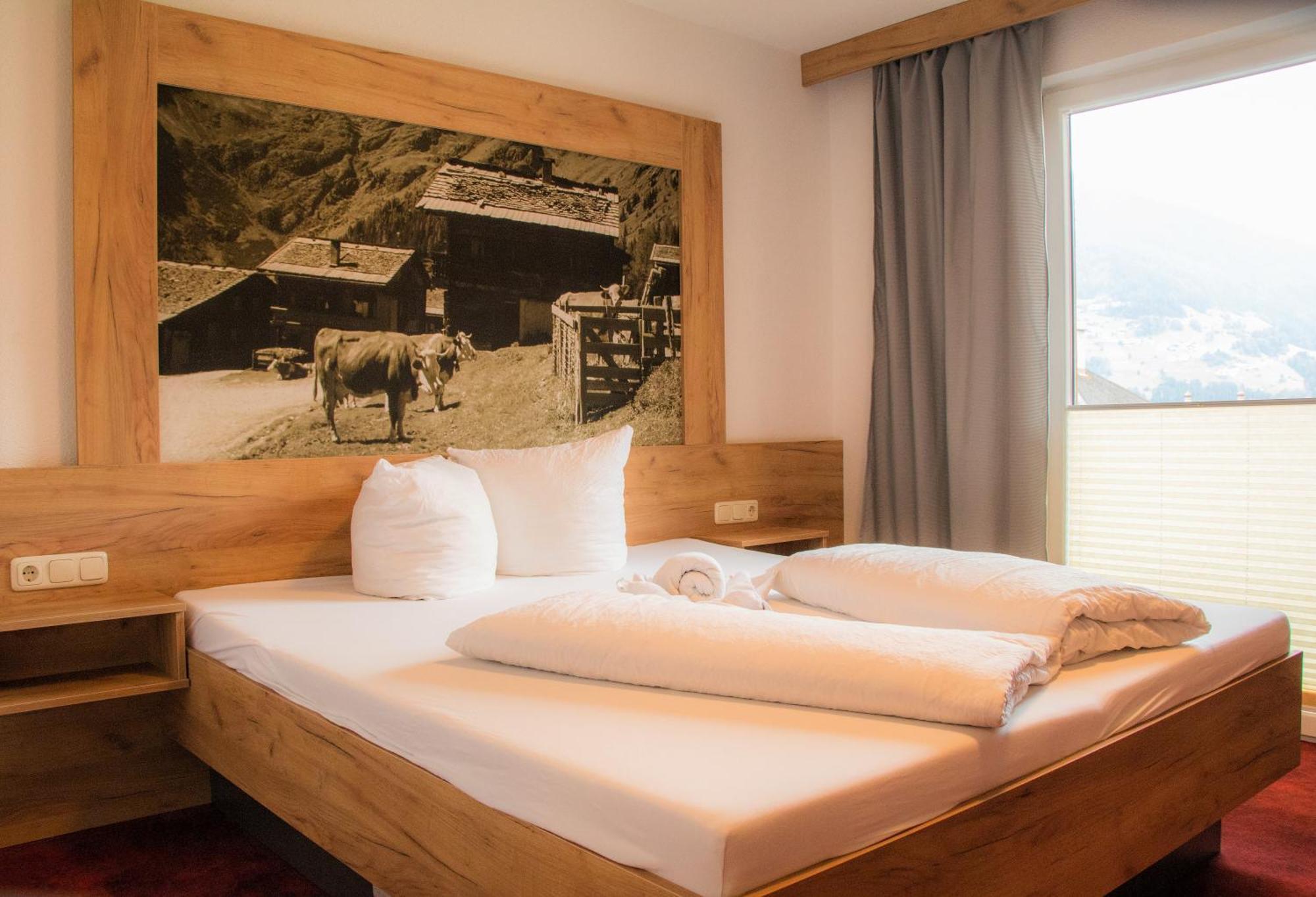 Hotel Traube Fliess Bagian luar foto